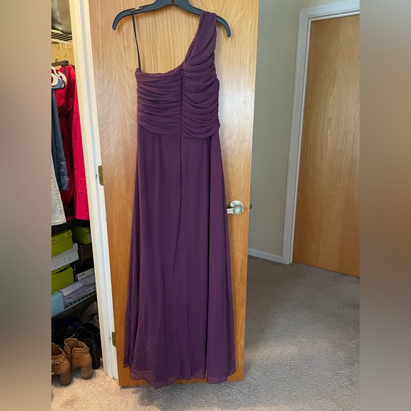 Bridesmaid Dress for any occasion. - Picture 2 of 7